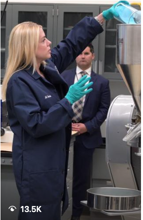 Attorney General visits DEA Headquarters thumbnail